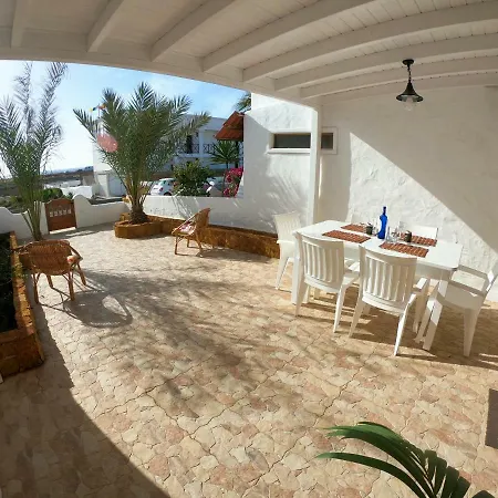 Playa De La Concha Apartamento *